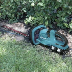 Makita Taille-haie Sans Fil - 36 V Li-ion - 55 Cm - Sans Batterie Ni Chargeur - 5,1 Kg -VIDAXL Soldes Boutique 6362cc78a919c5.25104411