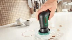 Bosch Brosse De Nettoyage Sans Fil Universalbrush + Acc + Usb -VIDAXL Soldes Boutique 646daf1aa78372.18455732