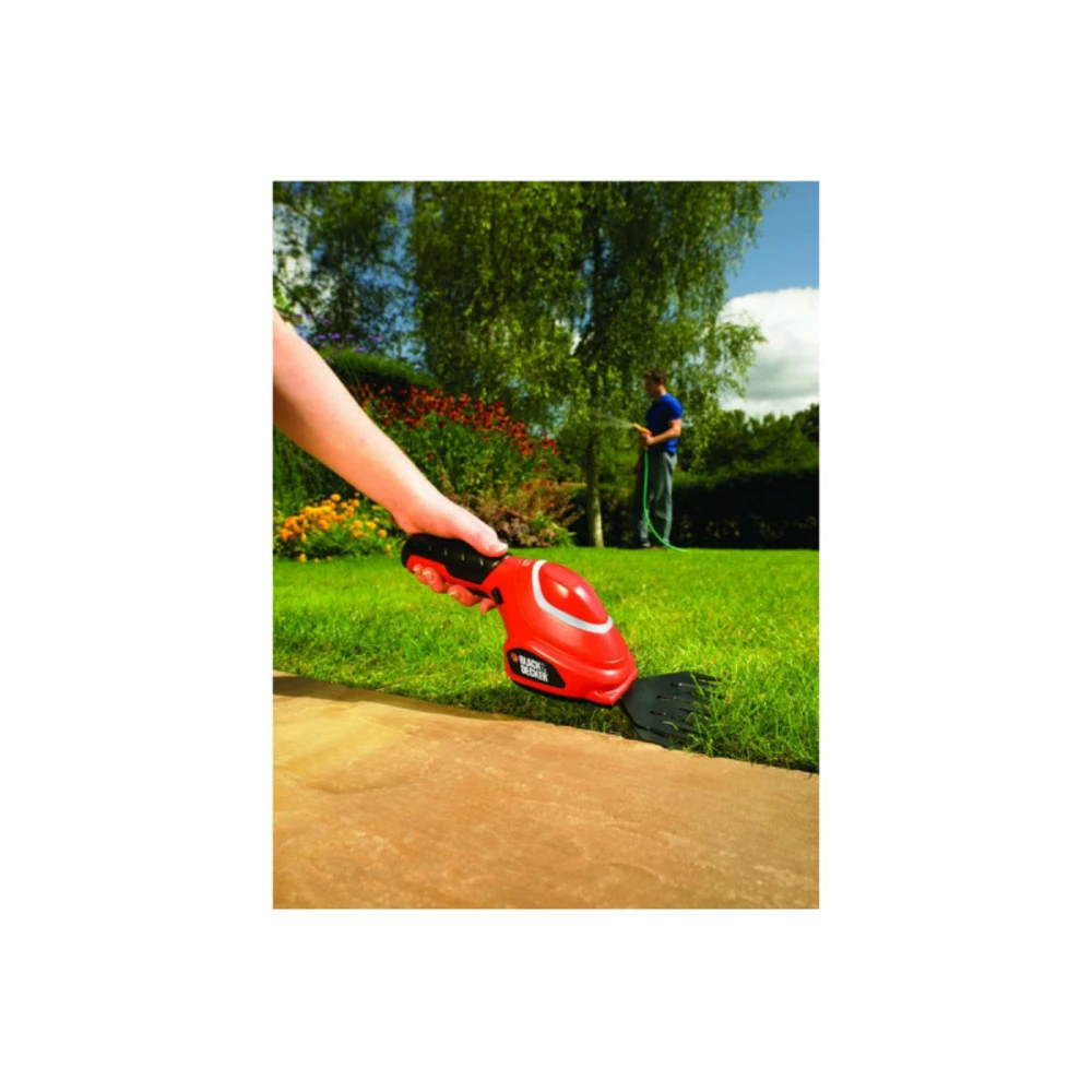 Black & Decker Sculpte Haie - Cisaille à Gazon Black Et Decker - 7,2v - Batterie 1,5ah - Gsl700-qw 4 Black & Decker Sculpte Haie - Cisaille à Gazon Black Et Decker - 7,2v - Batterie 1,5ah - Gsl700-qw – Image 4